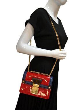 Beautiful Condition Louis Vuitton Red Wynwood
